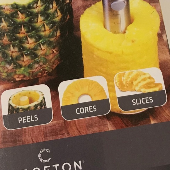 NWT Crofton Stainless Steel Pineapple Slicer - Picture 14 of 14